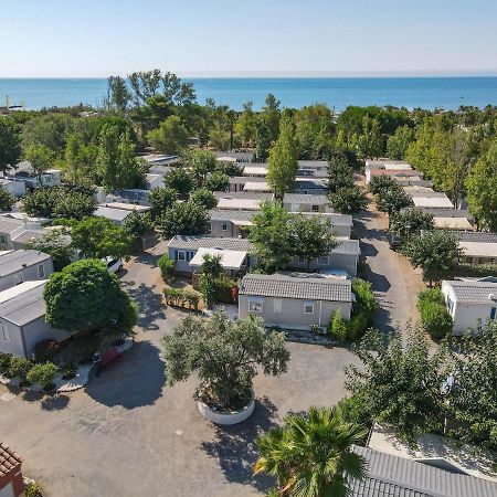 Camping Pleine Mer Hotell Vias Exteriör bild