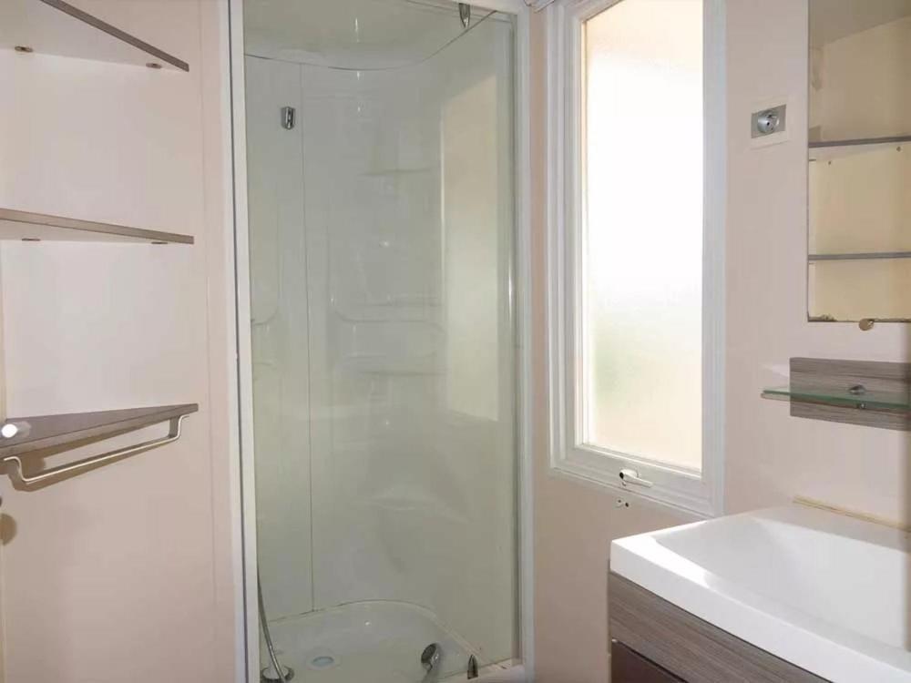 Camping Pleine Mer Hotell Vias Rum bild